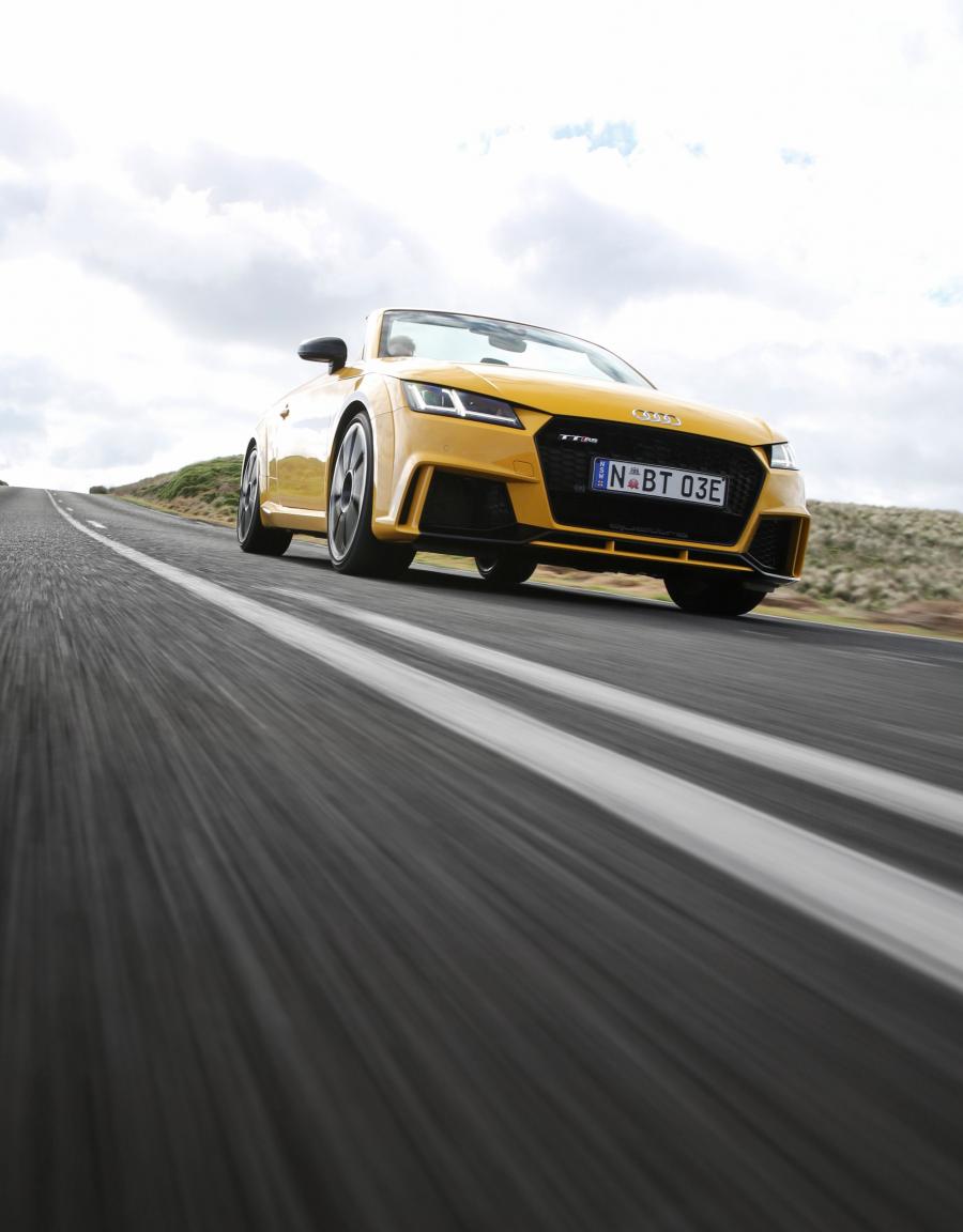 Audi TT RS Roadster (8S) 2017 года  (AU) (фото 24 из 40)